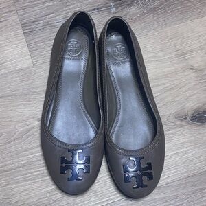 Tory Burch Women's Lowell tan Ballet Flats size 7.5